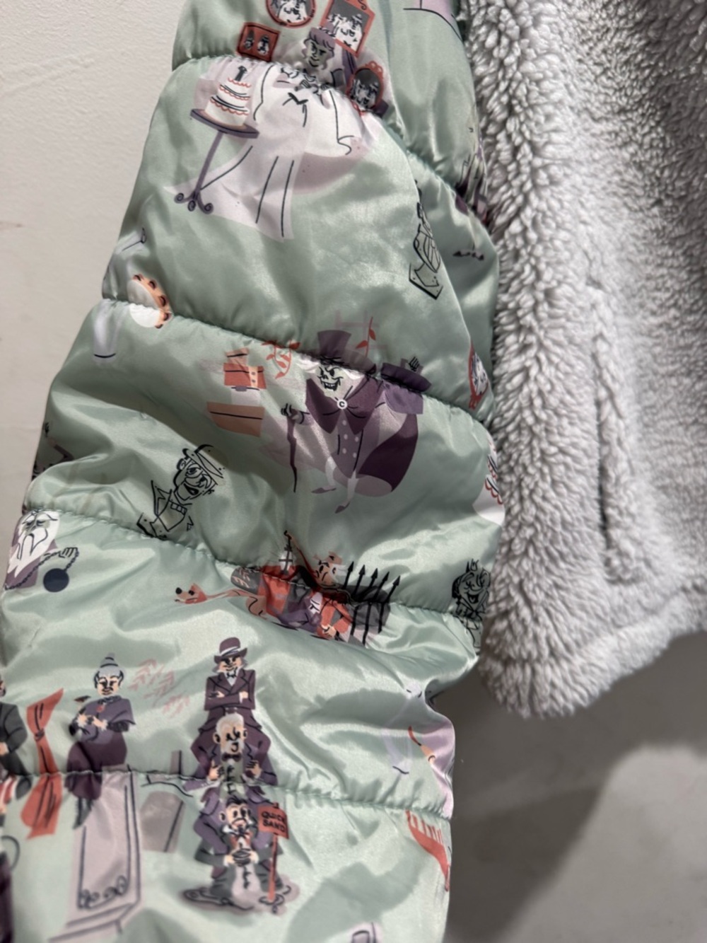 Preloved Disney Parks Haunted Mansion Shepard jacket - Picture 11 of 13